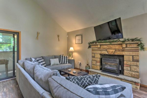 Convenient Tobyhanna Home with 4 Shared Pools!